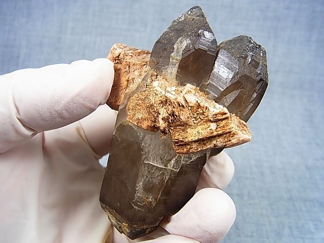 画像: 新産地：ベトナム・ニントゥアン産スモーキー水晶（ＤＴ/エピドート内包/カリ長石共生） 136.7g