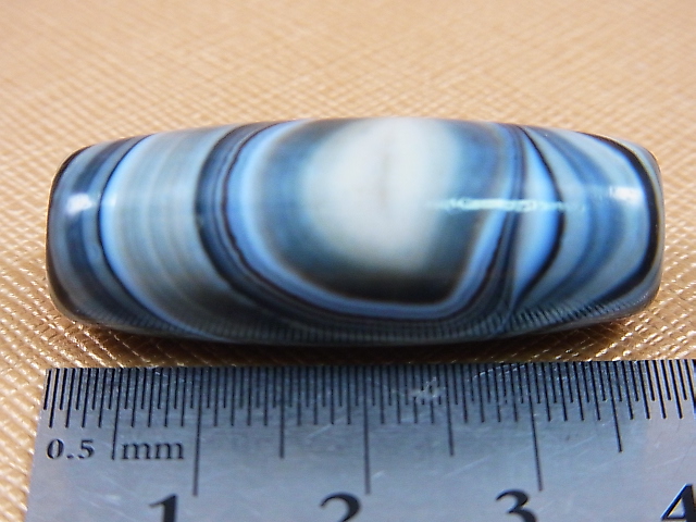 画像: ボツワナ産ピクチャーアゲート現代天珠（自然一眼） 直径約14×37.5mm