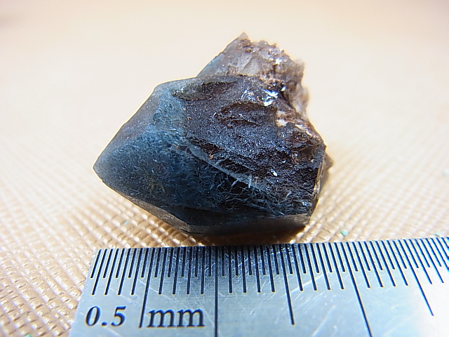 画像: マラウイ産リーベカイト入り青水晶 4.5g