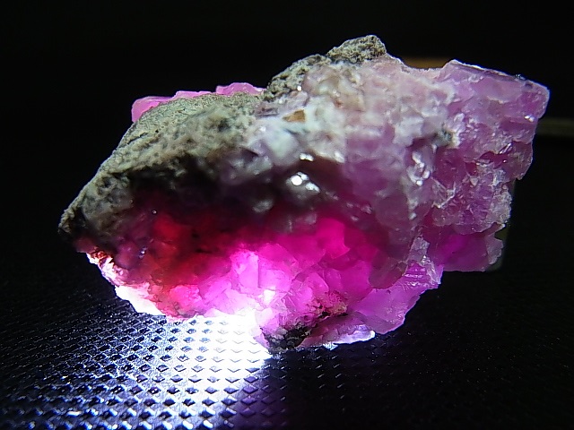 画像: コンゴ産ピンクコバルトカルサイト原石 36.2g