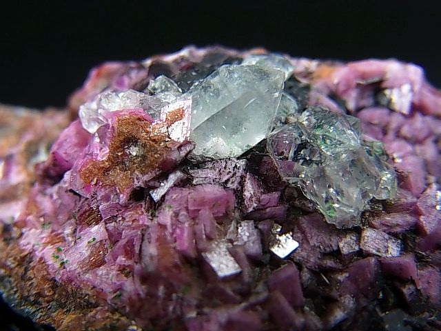 画像: コンゴ産ピンクコバルトカルサイト原石（水晶共生） 24.2g