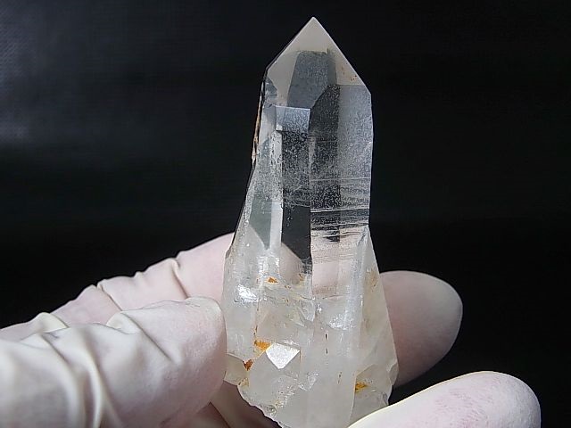 画像: ベトナム・Bac Kan省産クリア水晶ポイント 59.9g